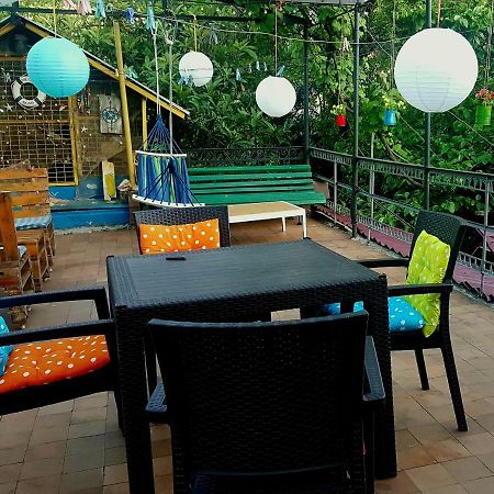 Green House In Batumi Exterior foto