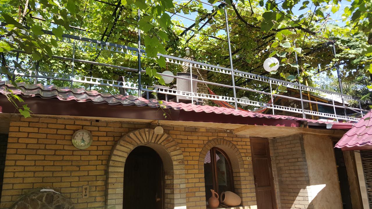 Green House In Batumi Exterior foto