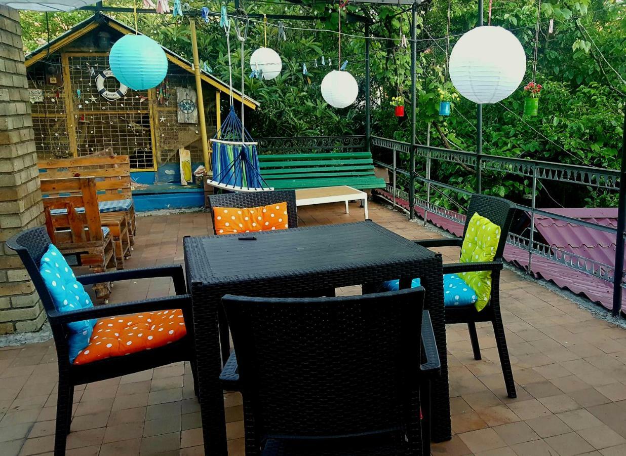 Green House In Batumi Exterior foto